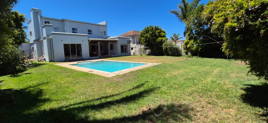 4 Bedroom Property for Sale in Summerstrand Eastern Cape